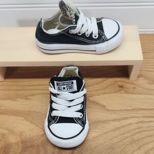 Converse Infant Allstar Black and White Sneakers Size 4